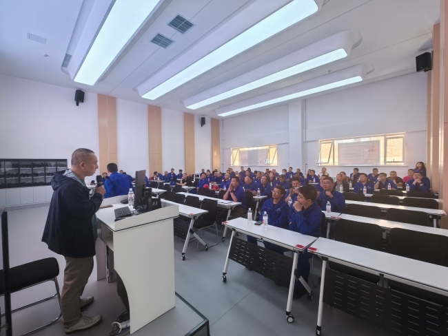 质量月|内蒙古特检院包头分院“进企业”开展起重机械安全隐患专题培训