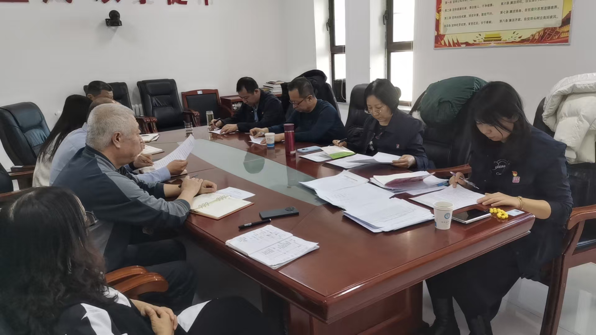 二连浩特分院圆满完成自治区特检院
2025年度考核工作