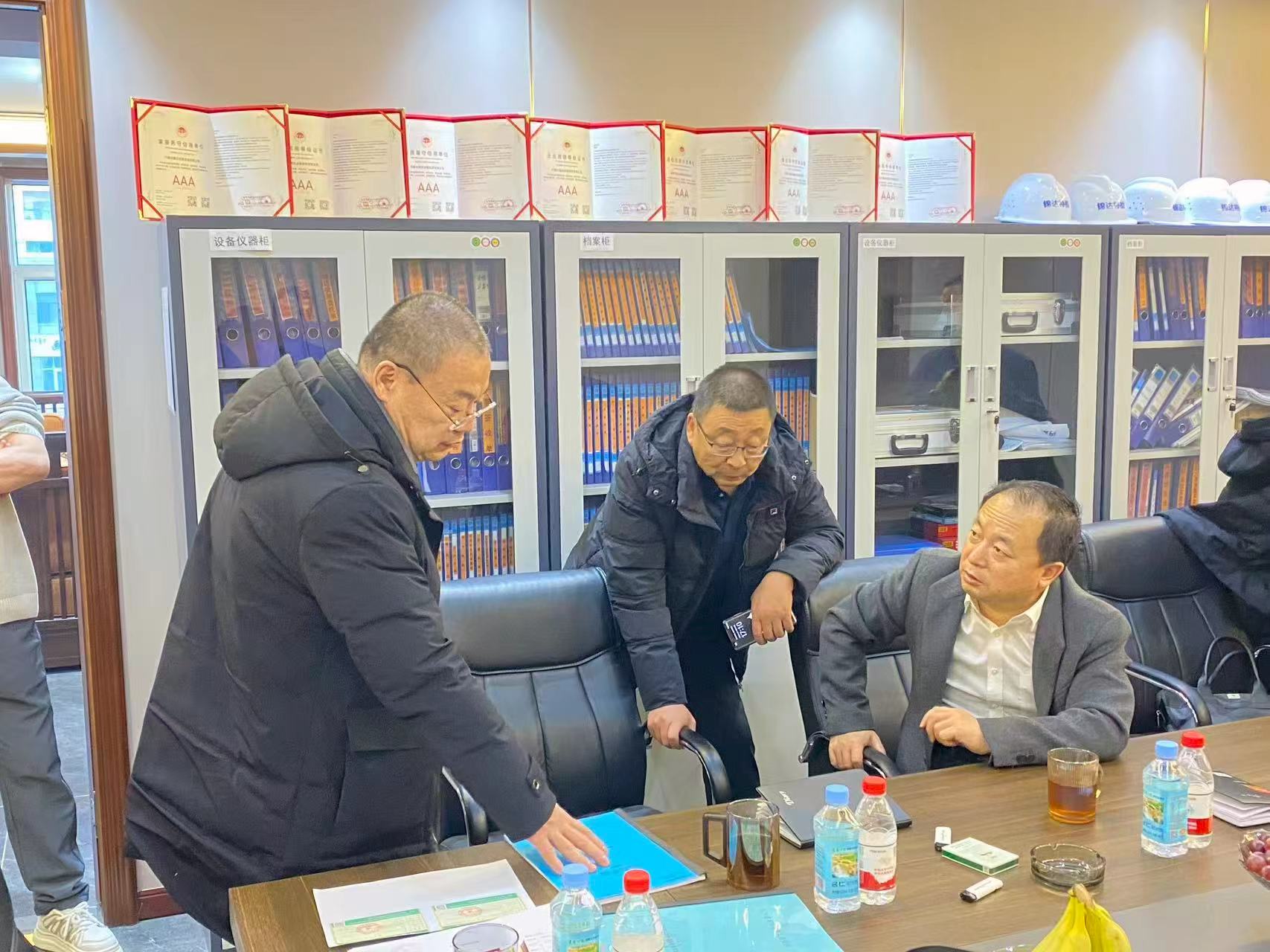 节前电梯安全隐患排查 技术支撑守护民生安全
 