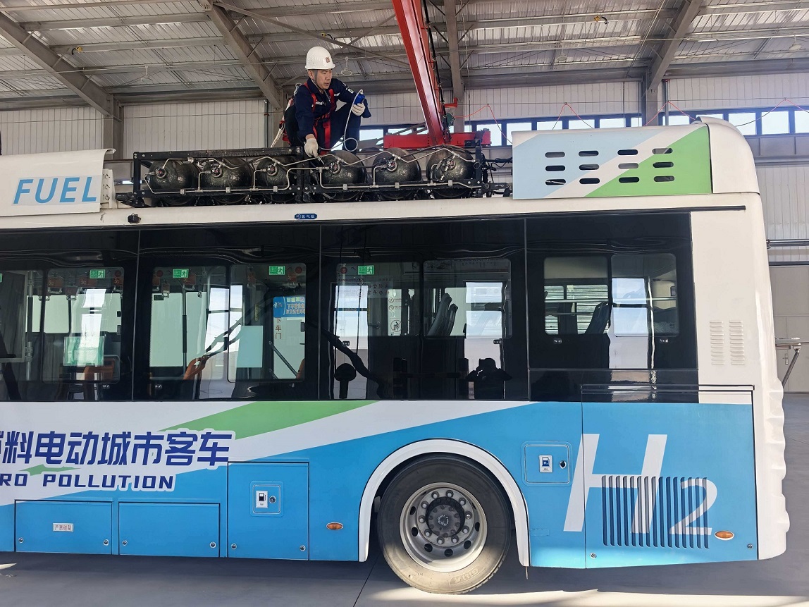 内蒙古自治区特种设备检验研究院鄂尔多斯分院完成氢气瓶首次检验