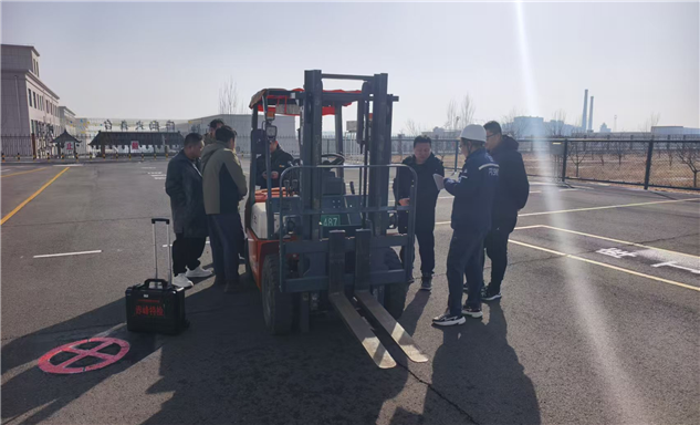 标题：元宵实训砺精兵 锤炼技能强本领
浏览次数：689
发表时间：2026-03-05