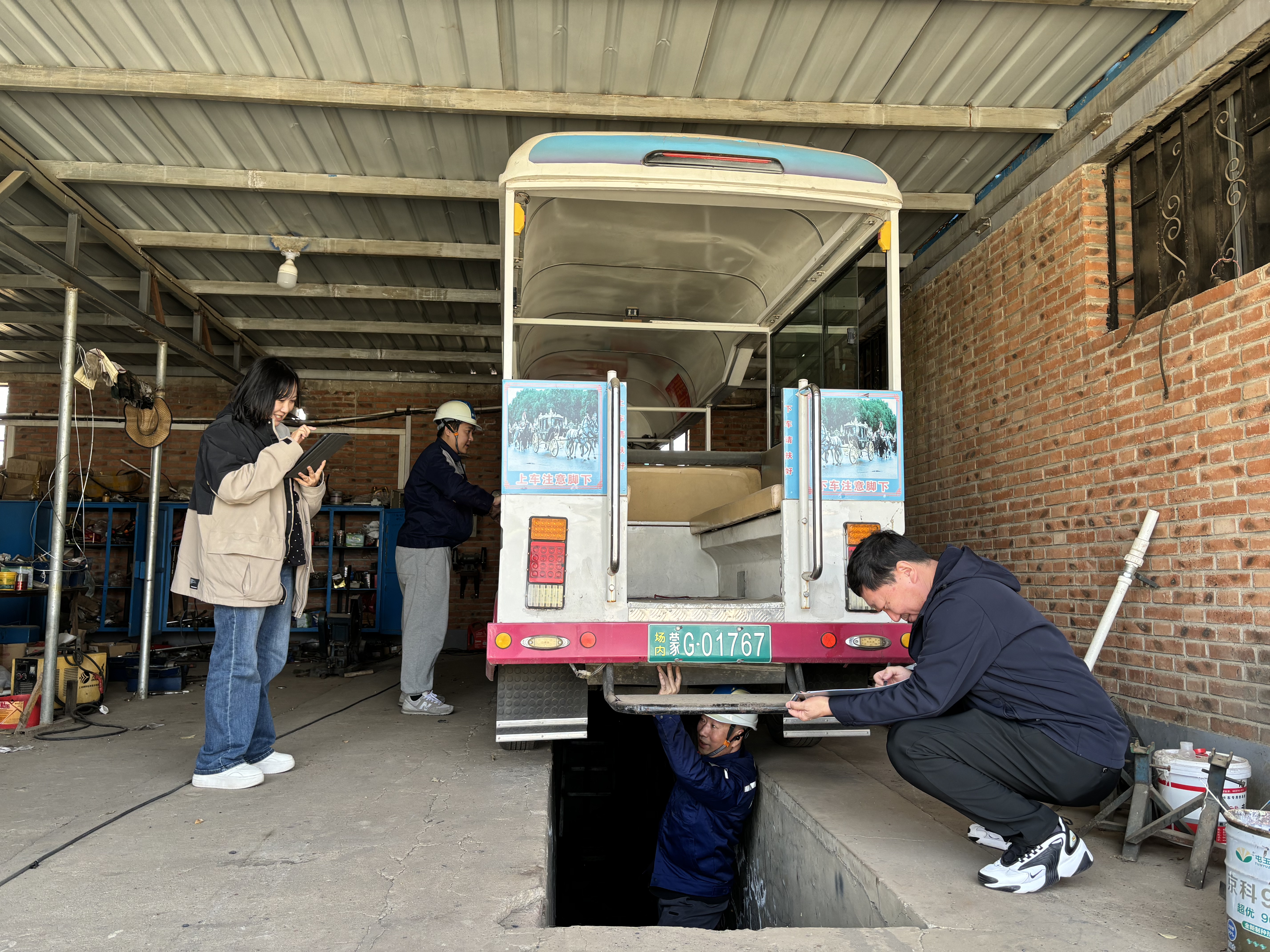 五一护航守安全 检验考核促提升——通辽分院开展大青沟旅游区观光车辆检验工作