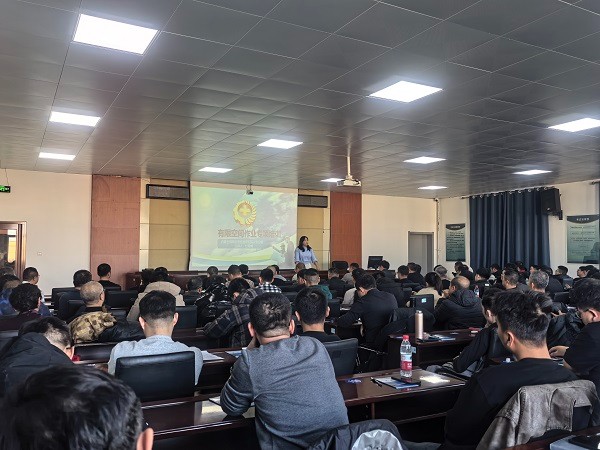 教室.jpg 教室.jpg